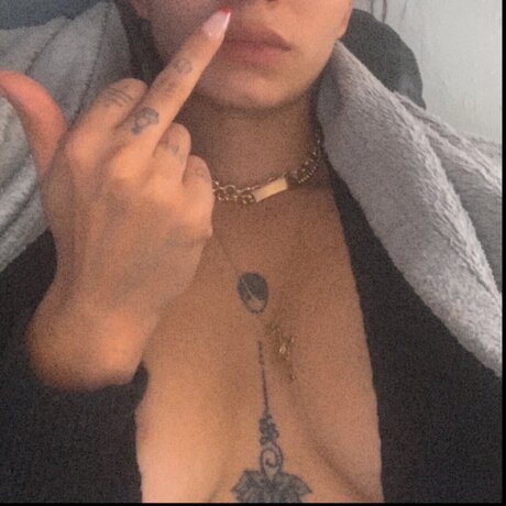 Shae Butter porn model photos