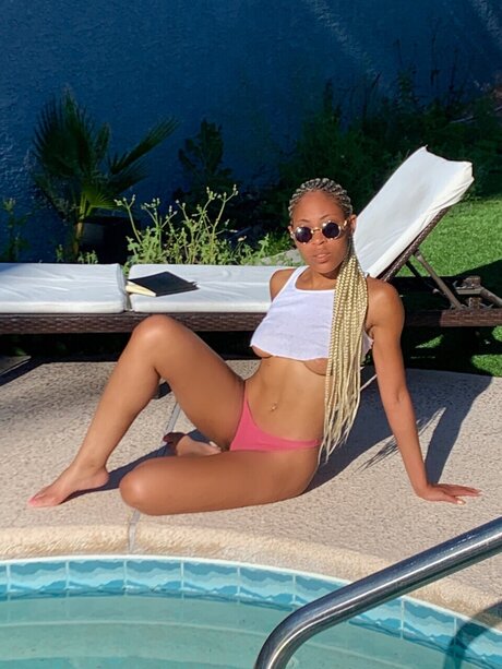 Hustle Honey actress picture