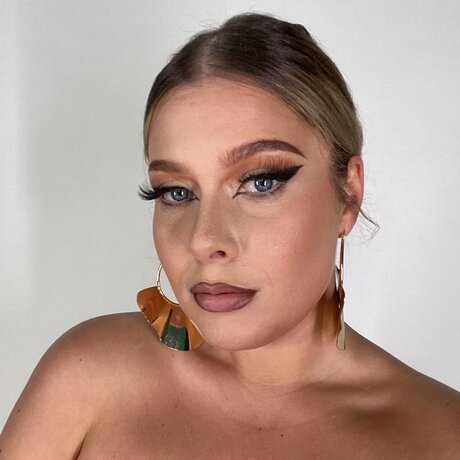 Krueladovil model top pictures