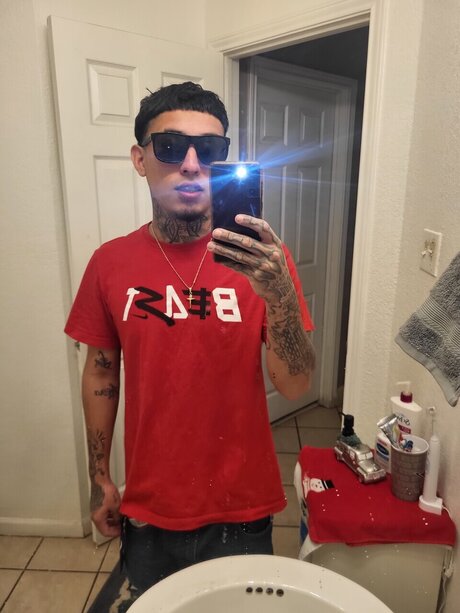 Bryan Garcia nice model pic