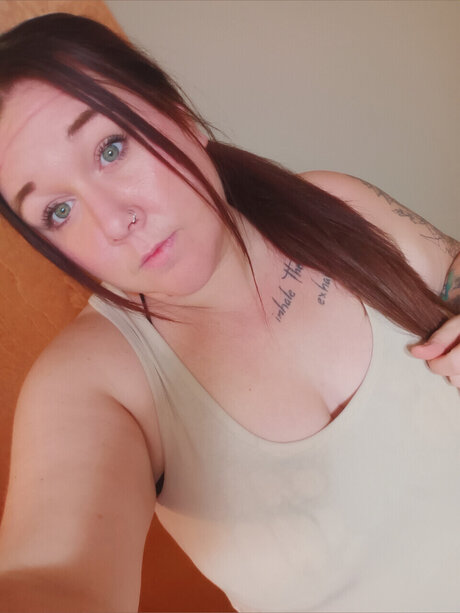 Wanda69 pornstar exclusive image