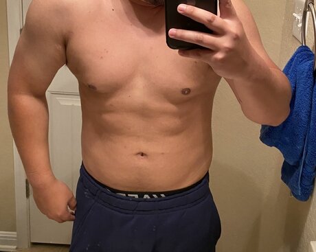 AnonymousKid21 hot model pic