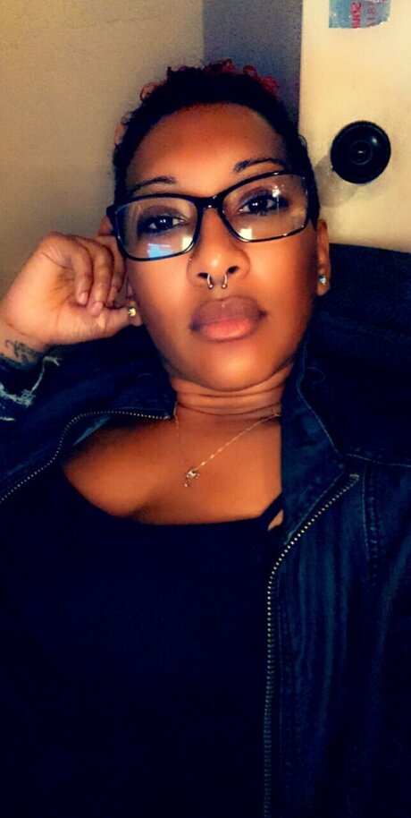 u58181741 model top image