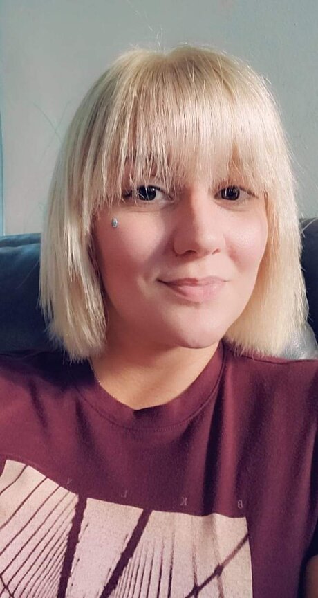 Khaleesi model erotic galleries