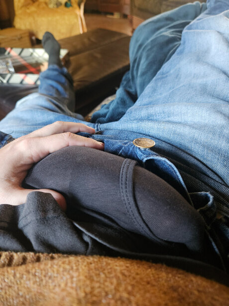 Thick DILF model xxx images