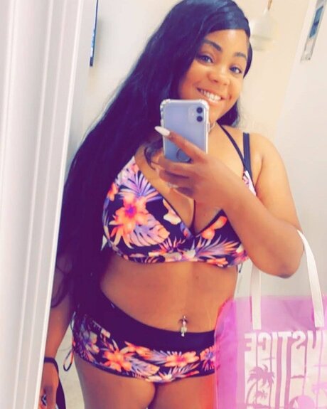 Quayswan sexy actress pic