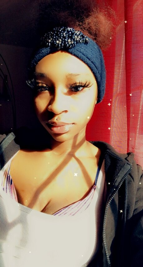 kennia johnson star pics