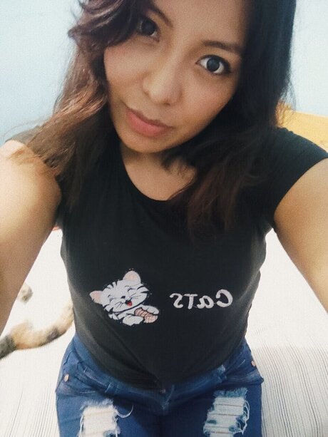 Nicol Luuz exclusive model photo