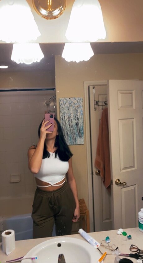 Layn pornographic actress photo