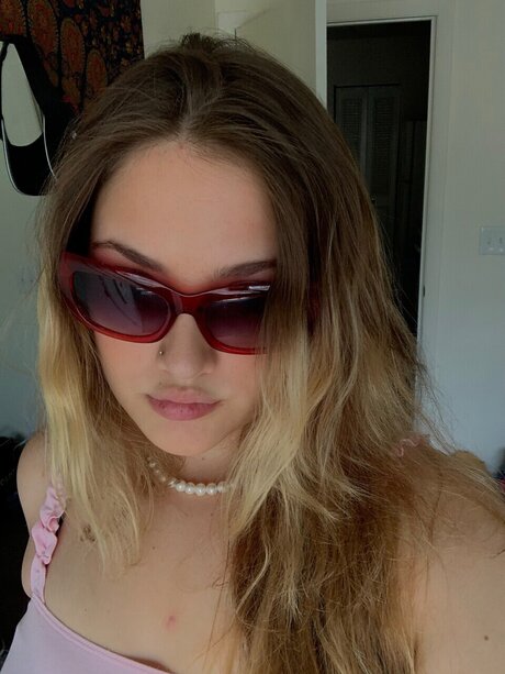 karinaa_ art actress photos