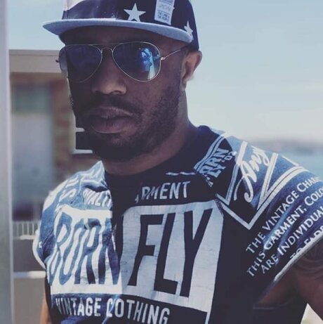 Kevin Lewis star exclusive photo