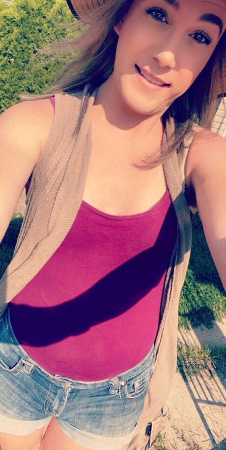 SinfullyTrans perfect pornstar pic