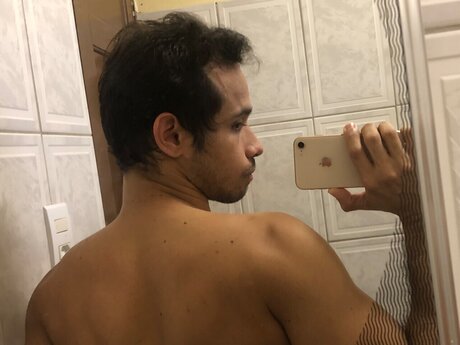 Guto Kings erotic star pic