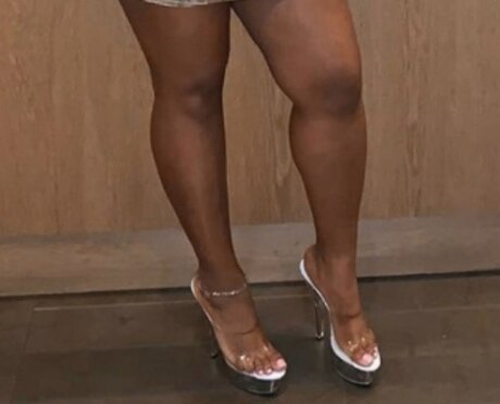 Baddassyllwgrl nude star photo