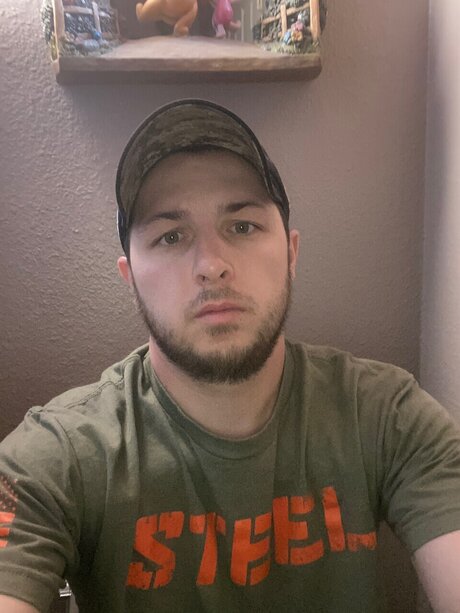 u9483922 pornstar top pic