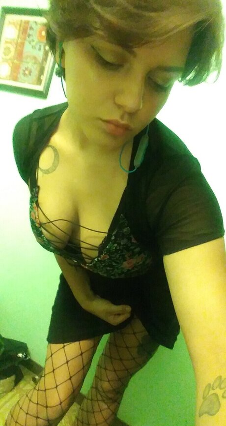 Arlyn star pretty galleries