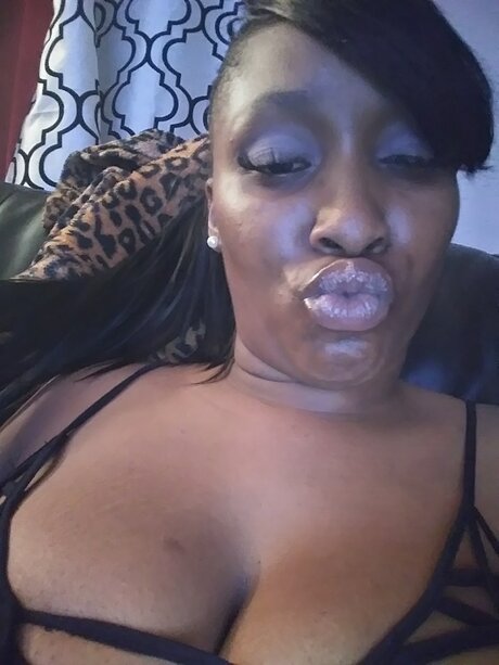 _Queen free star pic