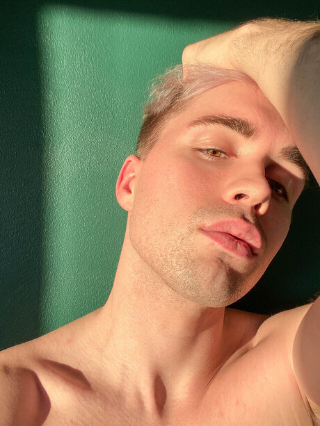 Alessi Leon pornstar nudes images