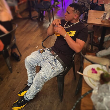 Youngchicho nude pornstar pics