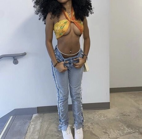 Kerah xxx actress photo