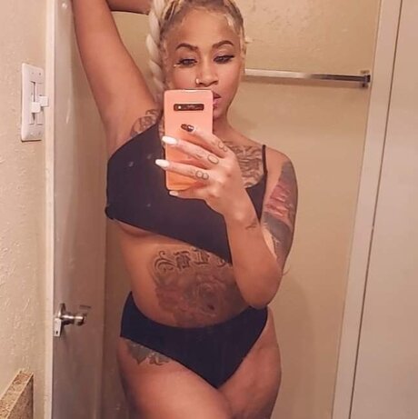 Miss Me_ model porn picture