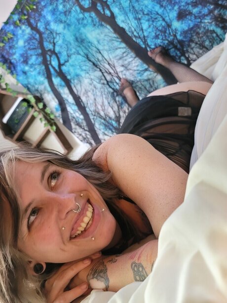 RainDropp perfect actress pictures