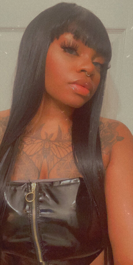 Sticky Vickyy adult star photo