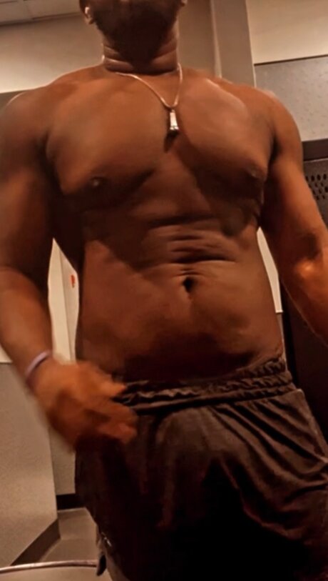 ForeverHYPe naked star photo