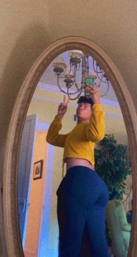 SAMMIE_ nude actress gallery