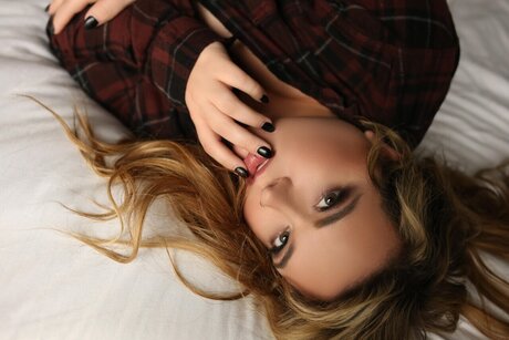 Taryn Elizabeth model porn pic