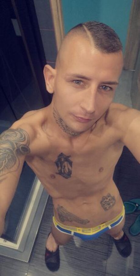 Dejv29 erotic pornstar pic