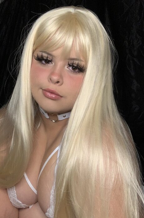 Holly Brooks porn actress gallery