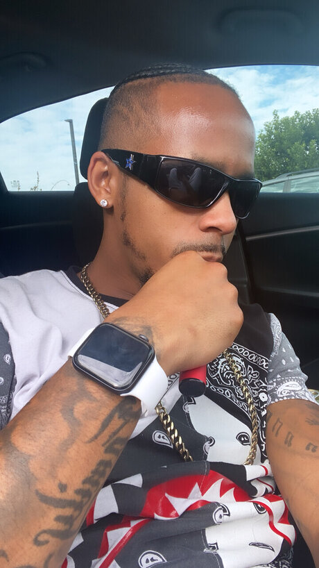 Stretch exclusive star image