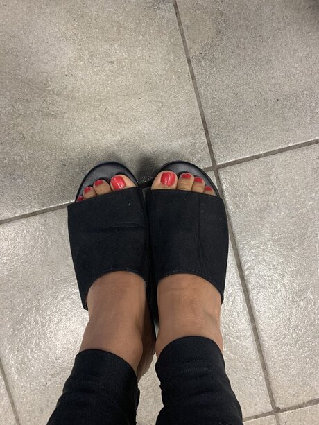 LEXY THEM SIZE 5 star exclusive photo