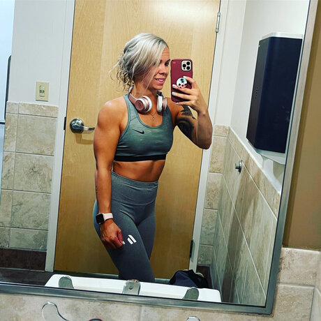 KMae_ pornstar perfect pics