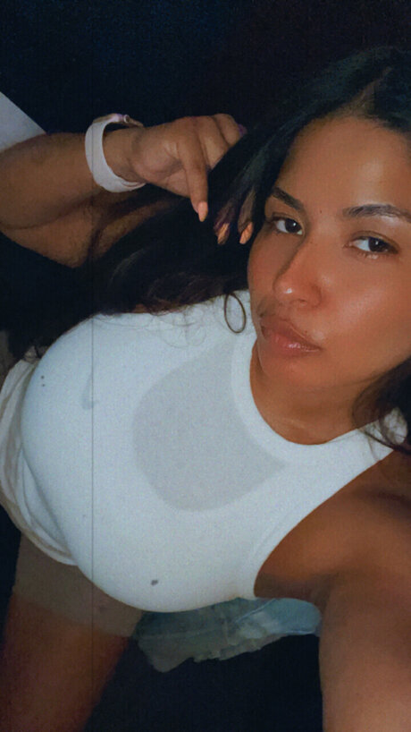 Mayra Fuentes free model gallery