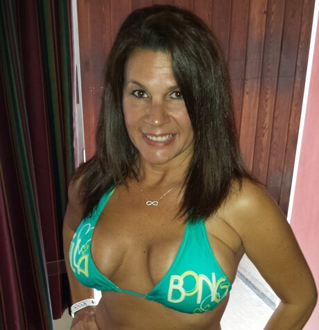 Lela model sex photo