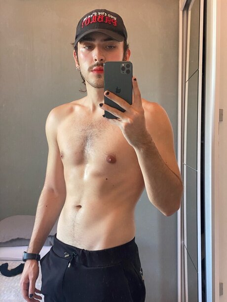 Davi Lutasi actress picture