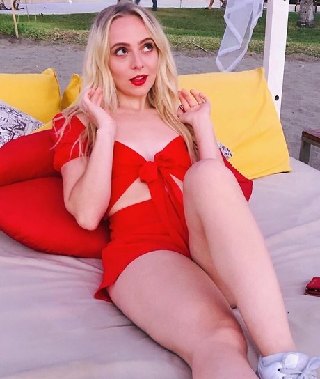 Madilyn Bailey xxx pornstar pictures
