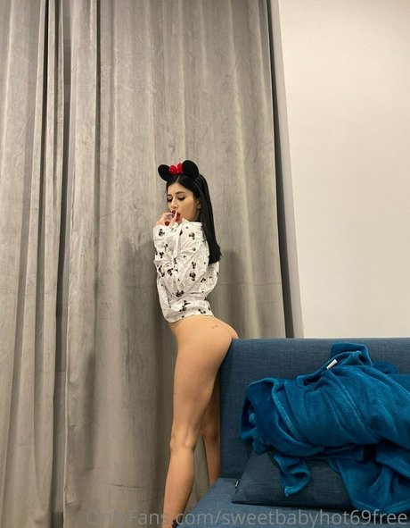 hotbabbygirl erotic pornstar gallery