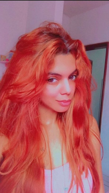 Raposinhaangel model nude photos