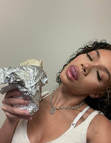 lusciousalina nice star photo