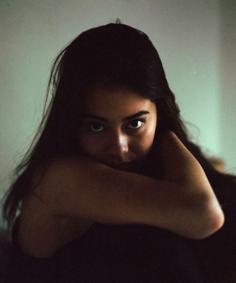 Amber Midthunder exclusive star images