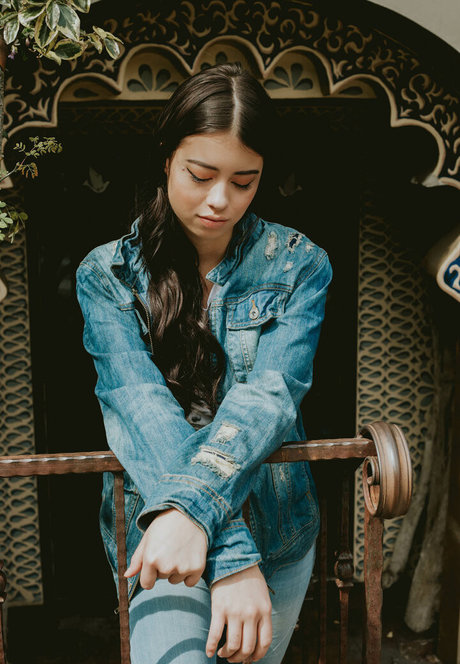 Amber Midthunder adult actress galleries