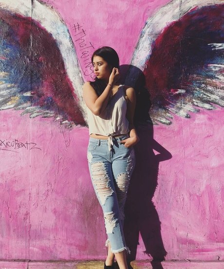 Amber Midthunder pornographic actress img