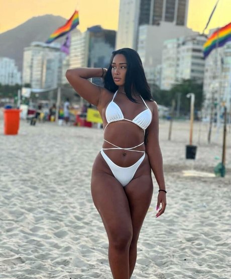 Thaynunes adult model images