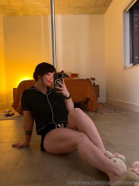 rubyelizabeth model sexy picture