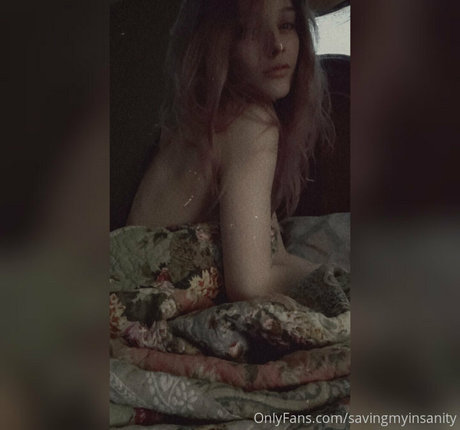 savingmyinsanity nudes star img