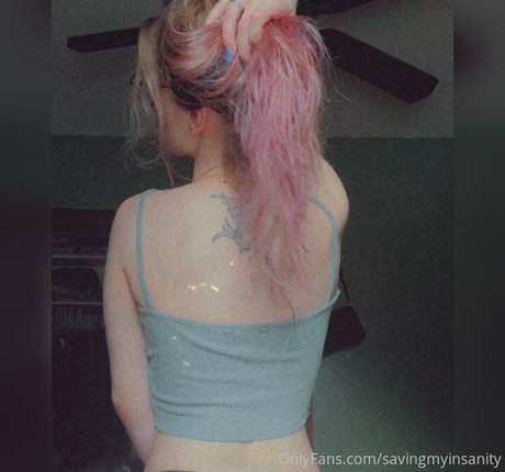 savingmyinsanity xxx model pic