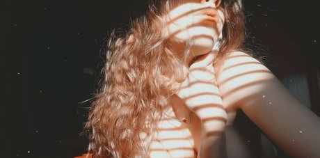 savingmyinsanity star sexy photos